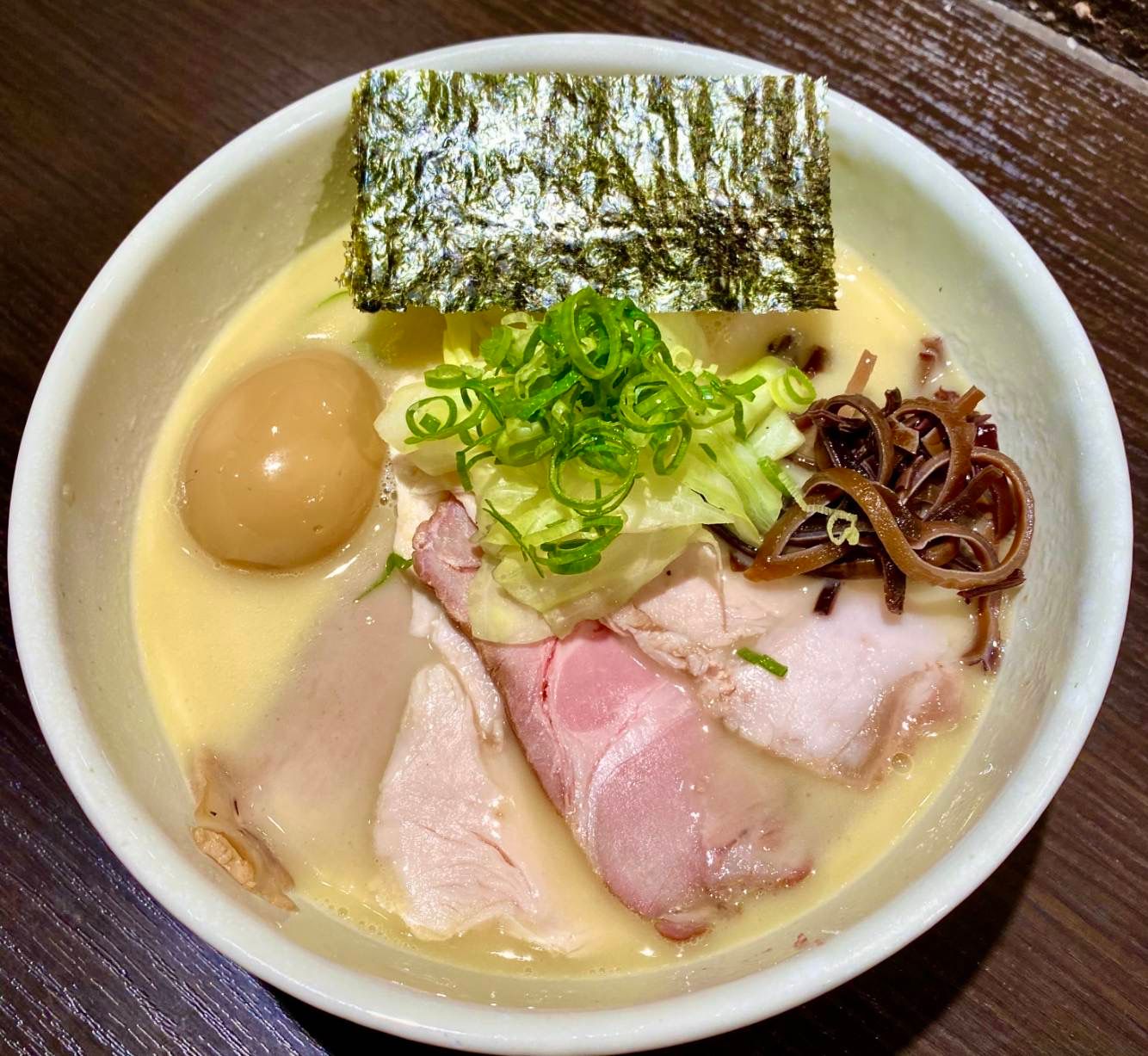 鶏白湯ラーメン